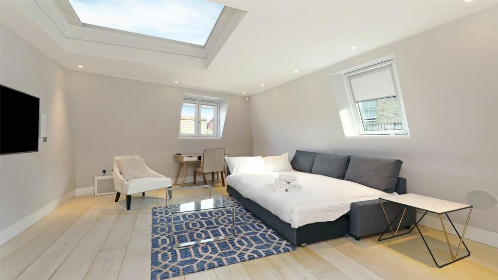 Double Bedroom