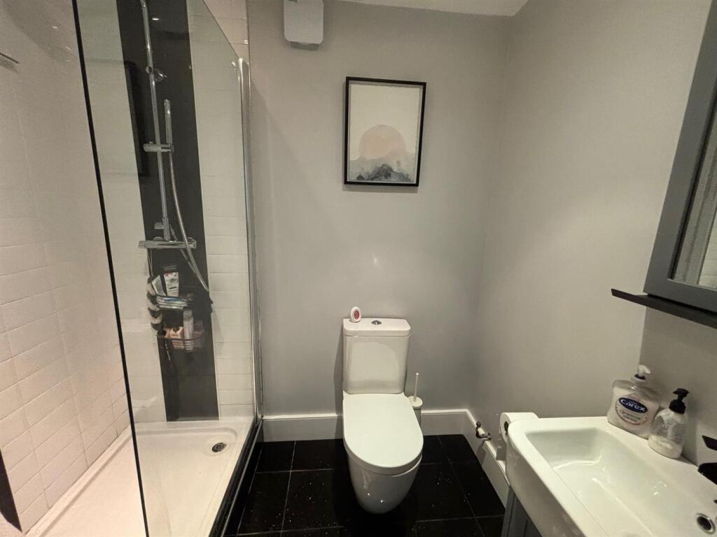 shower room.jpg