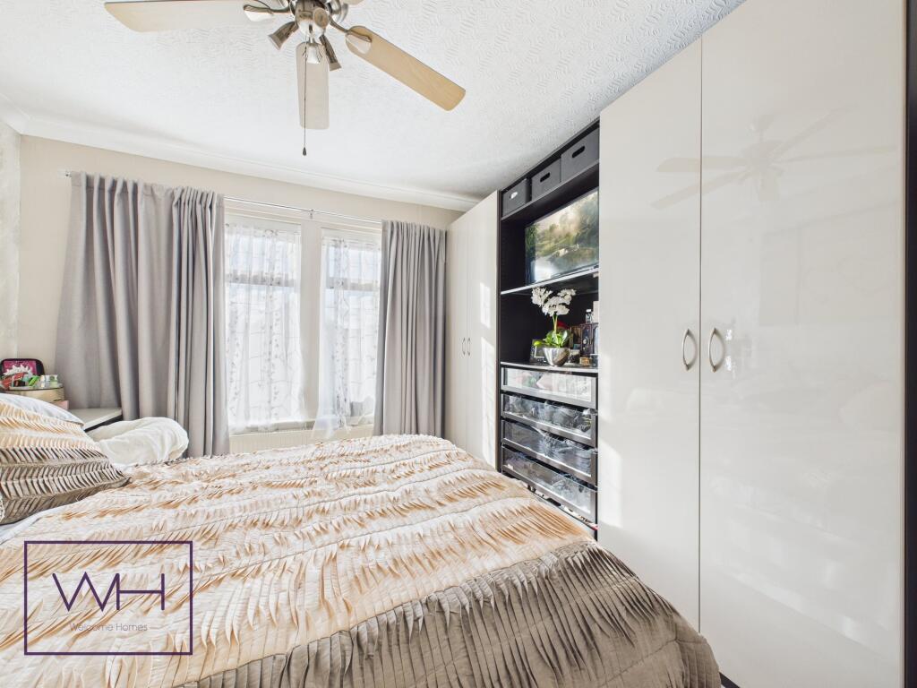 CAM03785G0-PR0306-ST