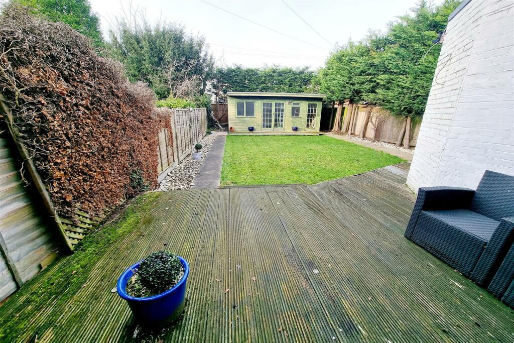 REAR GARDEN: