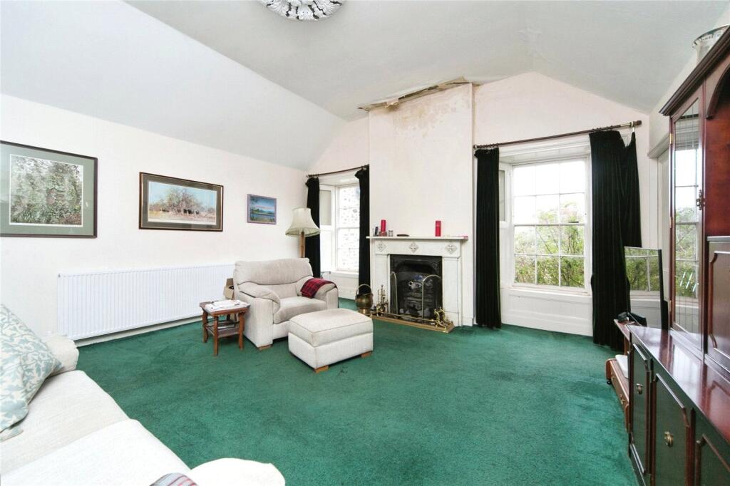 Fron Ganol Reception