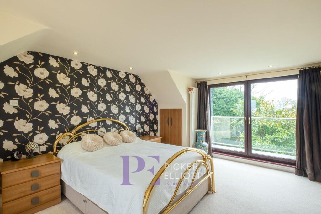 Master Bedroom Suite