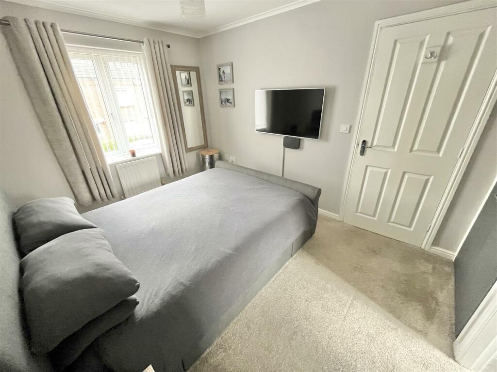 Bedroom 1 Aspect 2