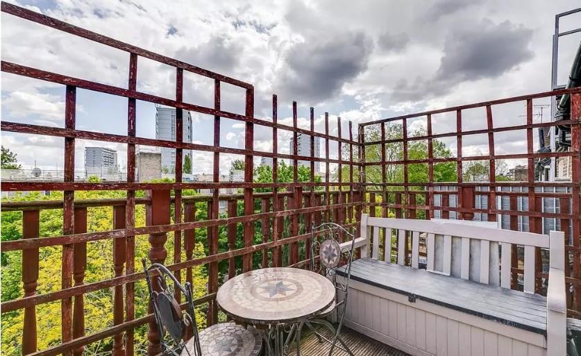 Roof terrace