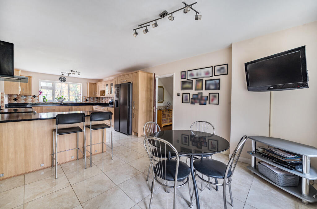 1375149-43-690df0...