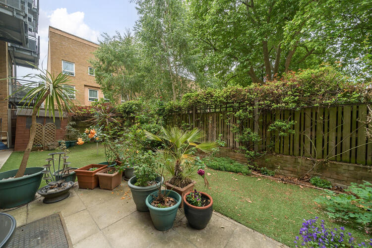 1297170 21 682f412941466 ARW 1