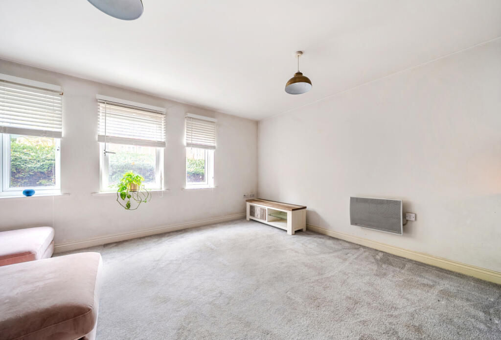 1375821-4-69130bd...