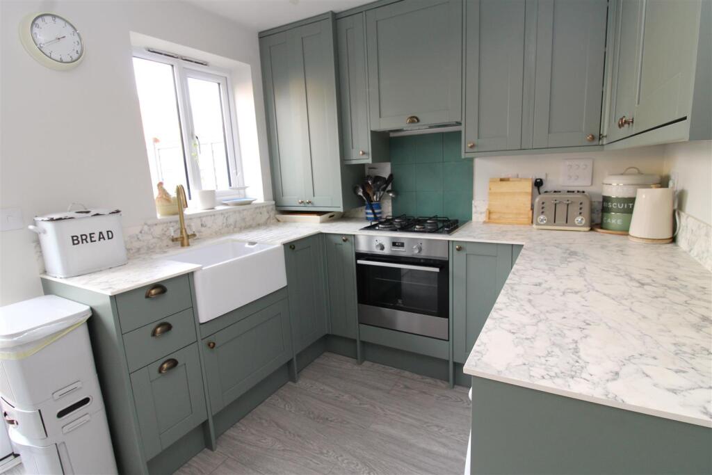 kitchen 4.JPG