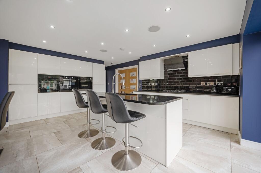 Open Plan Kitchen/Dining/breakfast room