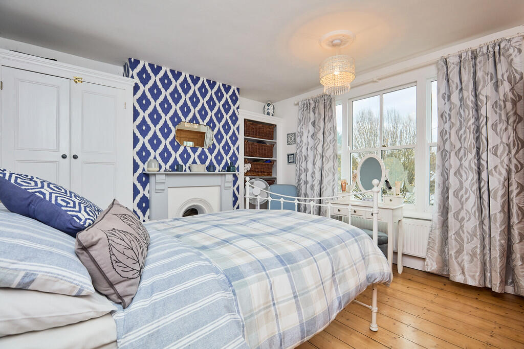 Edward Knight 202...