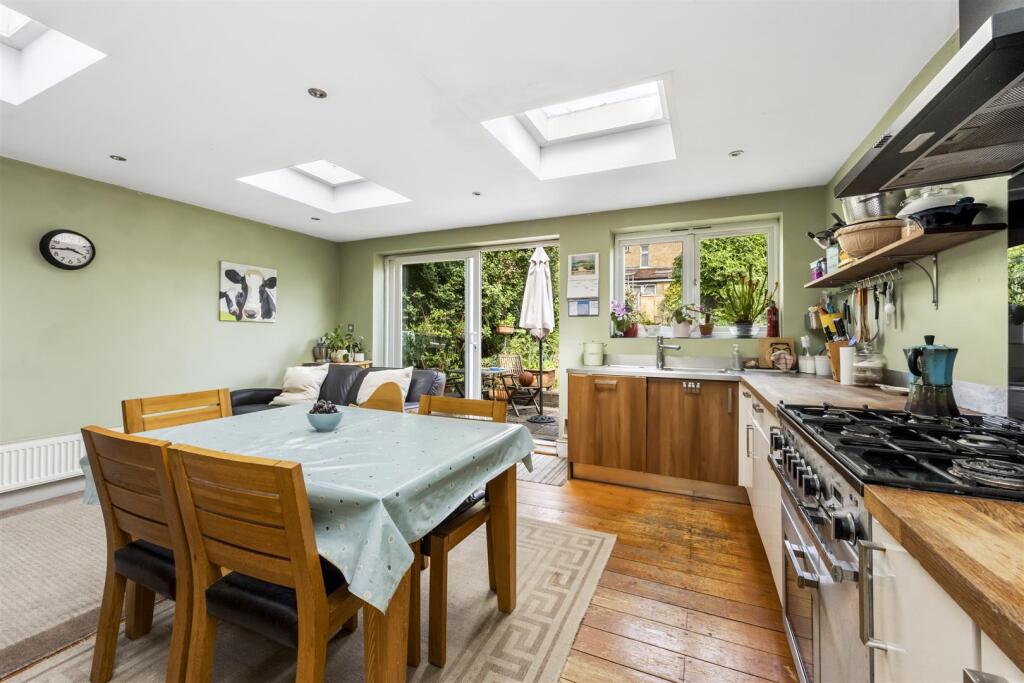 Kitchen/Breakfast Room