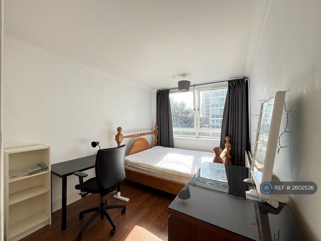 Bedroom 3 002
