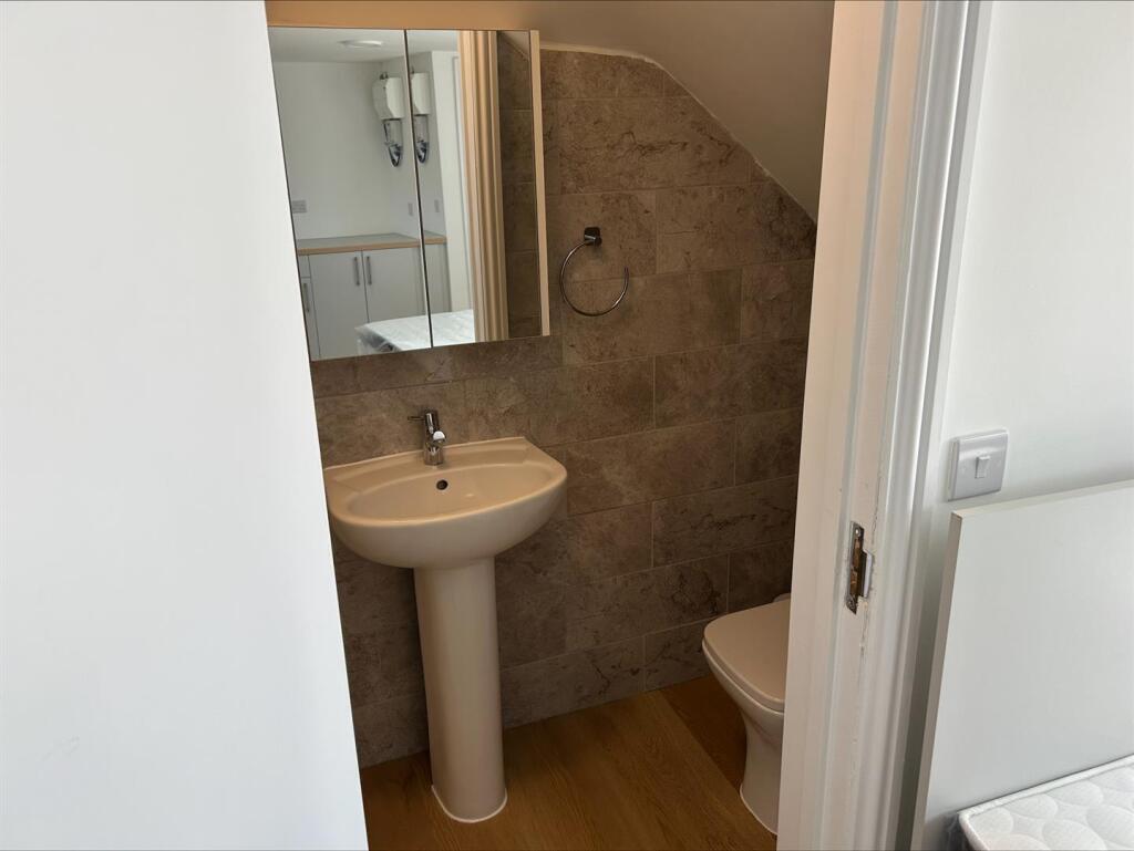 processed-526F4C7B-BD43-4606-AD87-A0F75BD4DD84.jpe