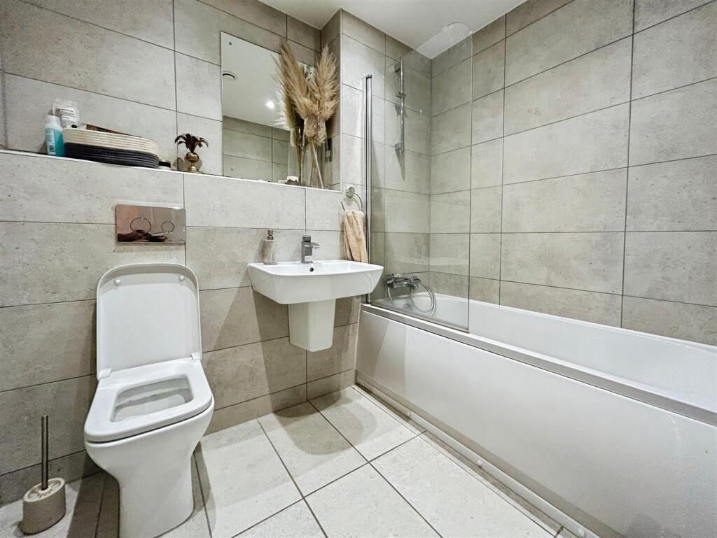 13c470f7-E-4508-A973-E6D3198AFC48-4440-000002B7919