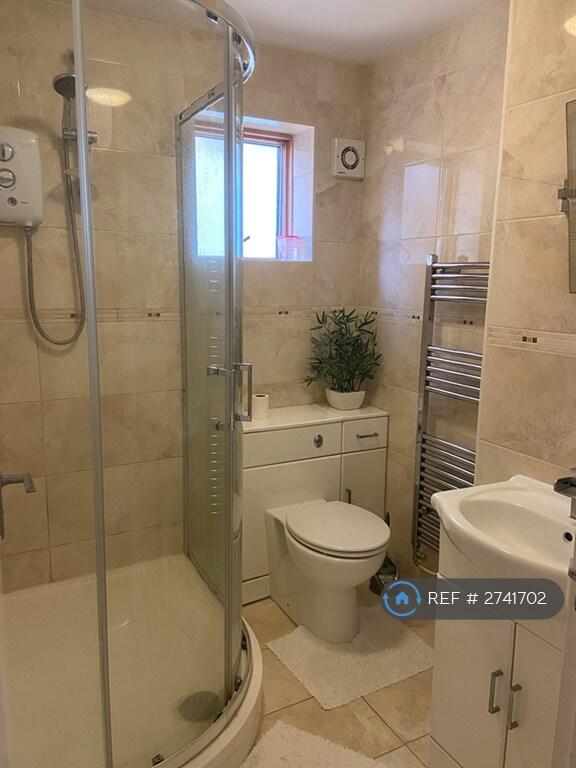 Ensuite Bathroom