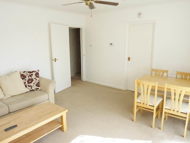 Living Room2.jpg