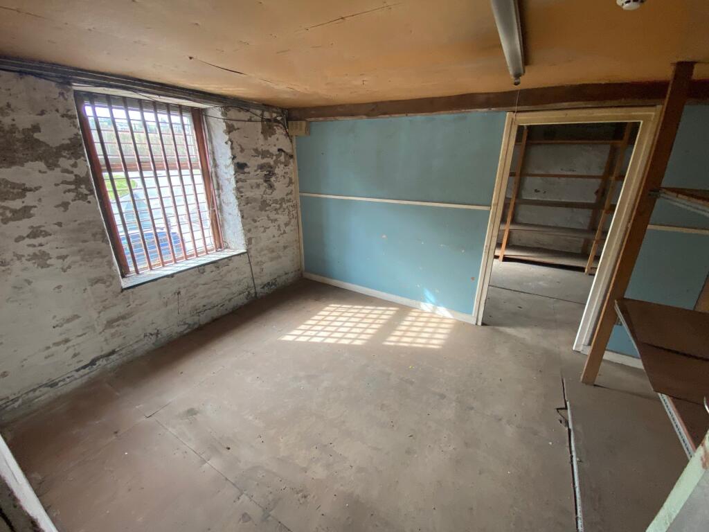 14 T202510031117.jpg