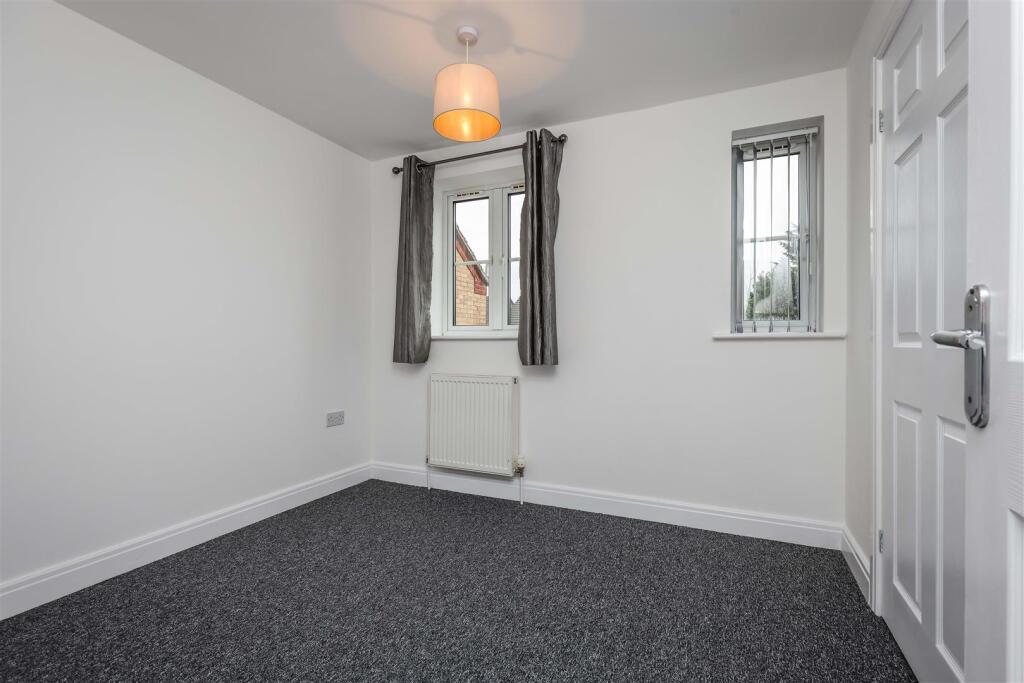 23 Viking Court, Bracebridge Heath, Lincoln-10.jpg