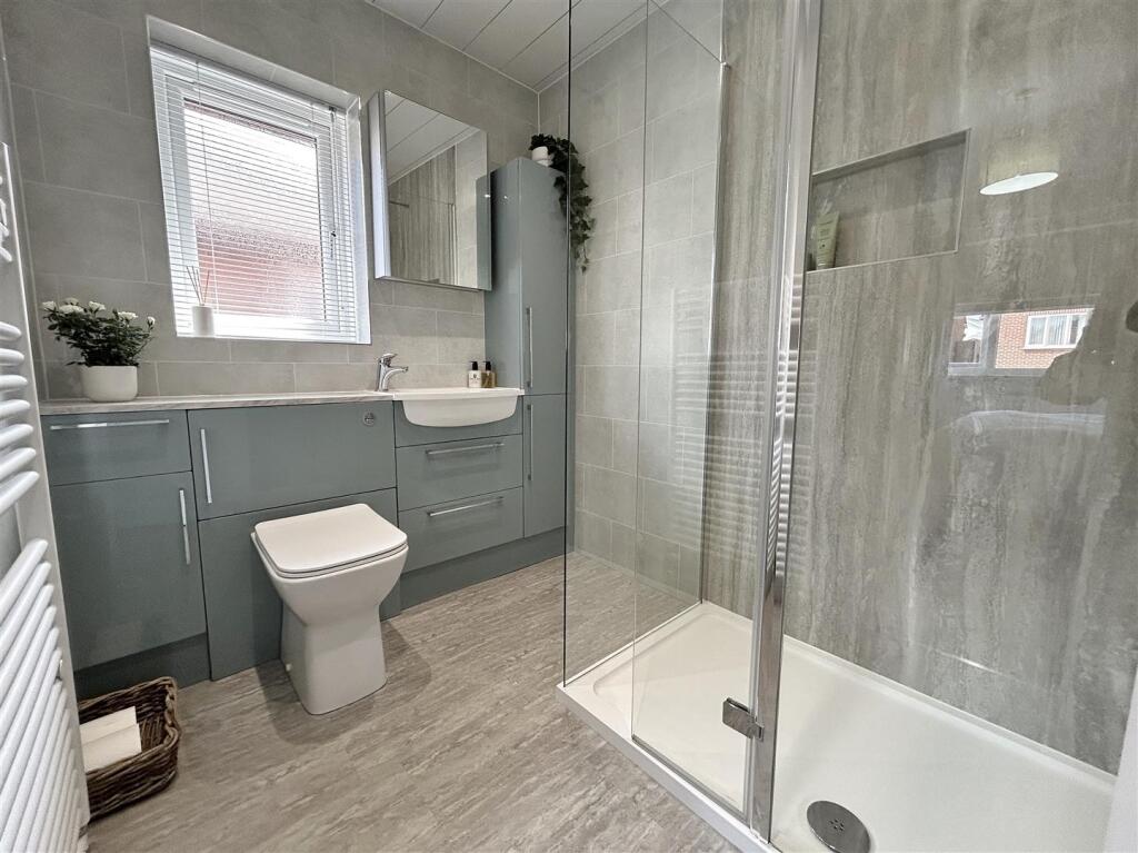 En-Suite Shower Room
