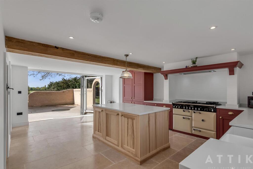 The Beeches, Watton Road, Shropham, NR17 1DY (44).