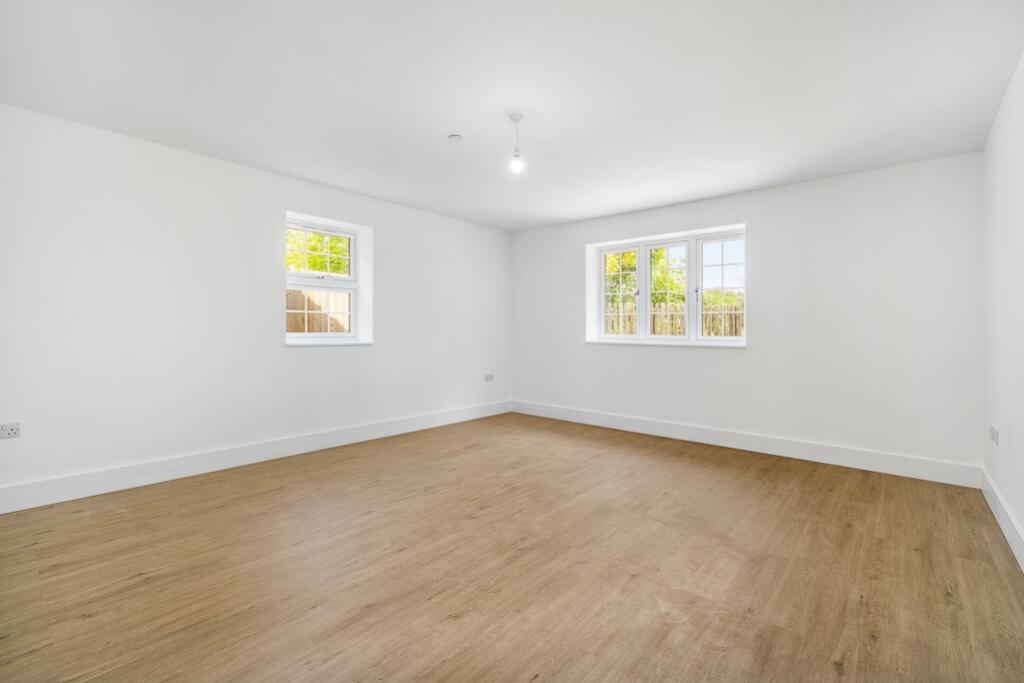 15b Town Dam Lane (Donington)-18