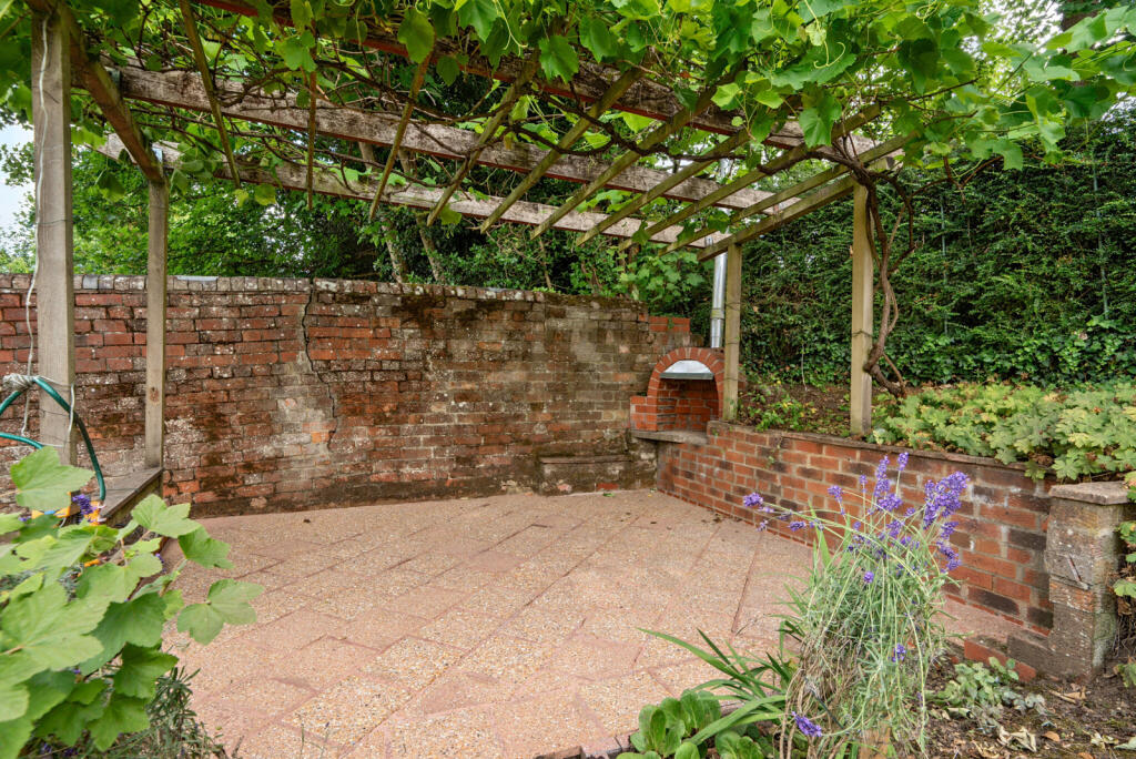 1313396-5-685bdfc...