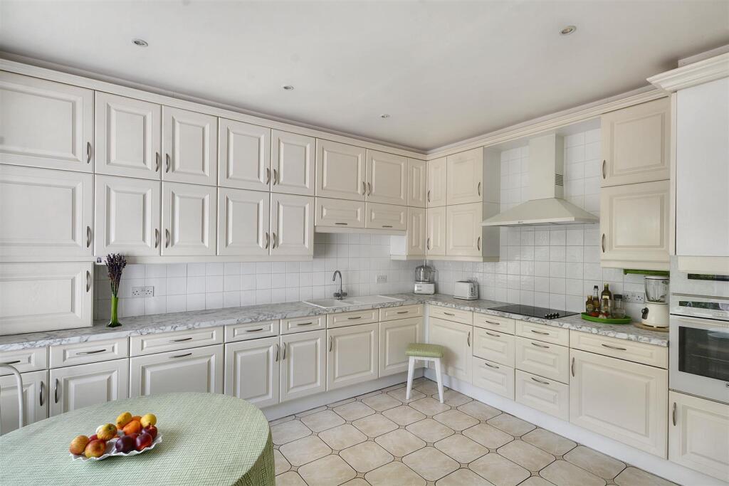 Breakfast Kitchen