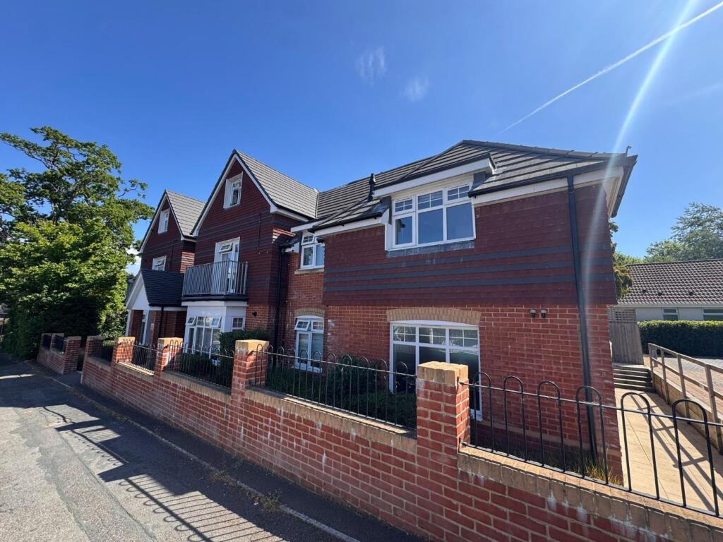 Durdells Lodge, Durdells Avenue, Bournemouth