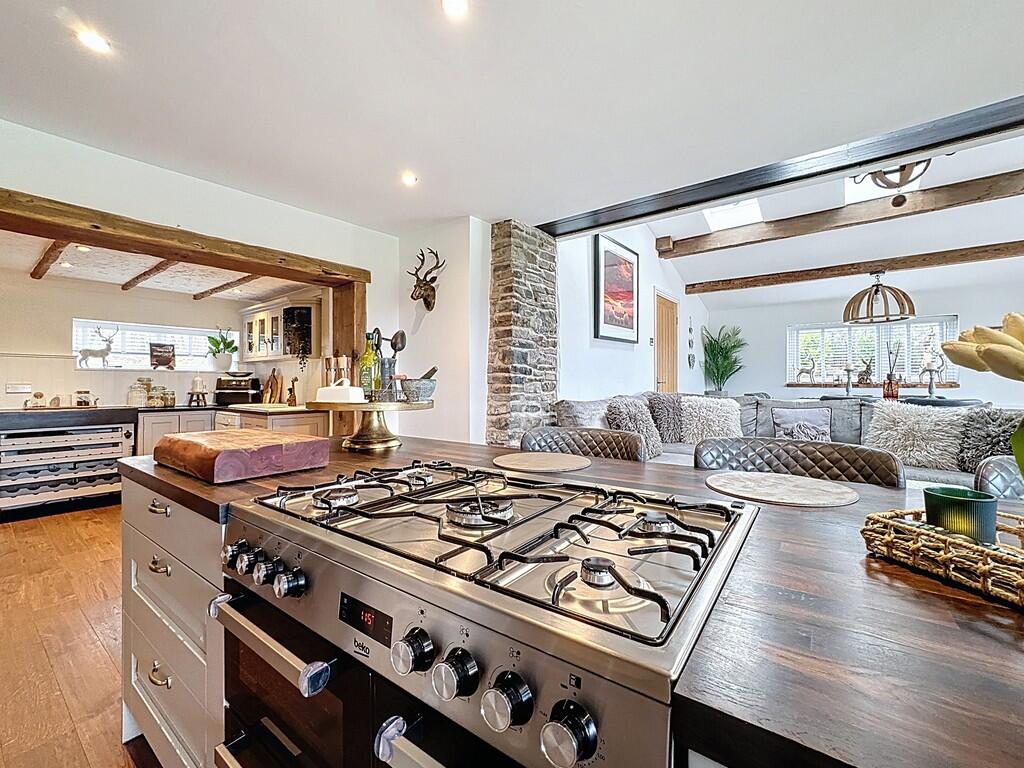 Ftd kitchen and l...