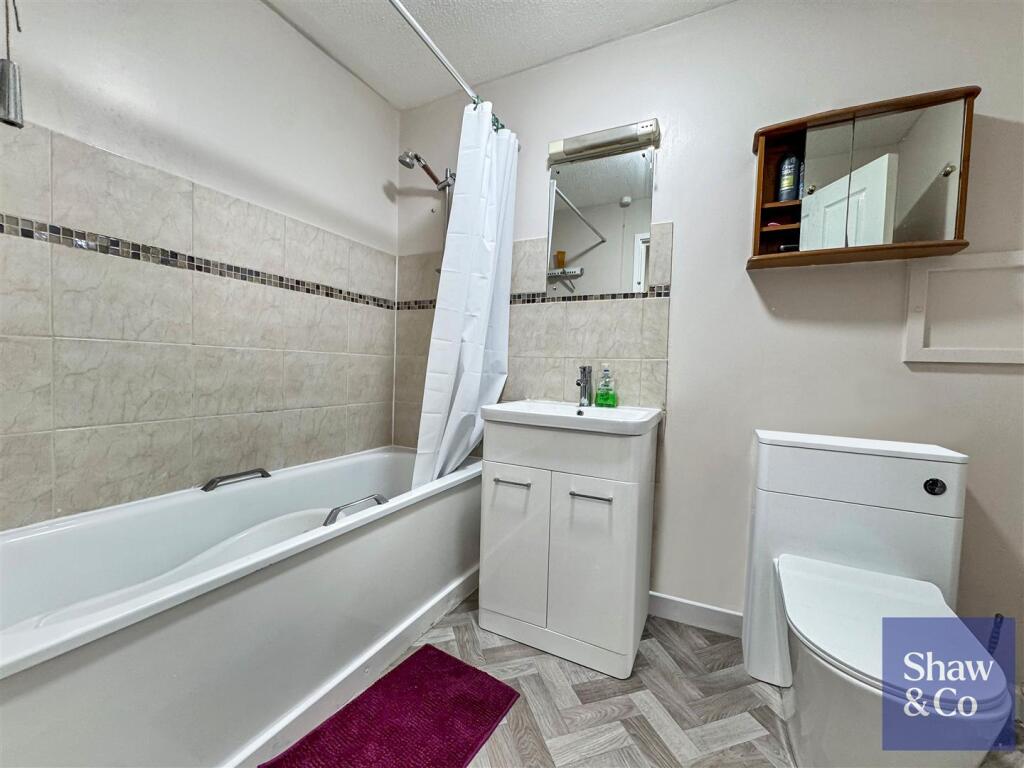 Bathroom.jpeg