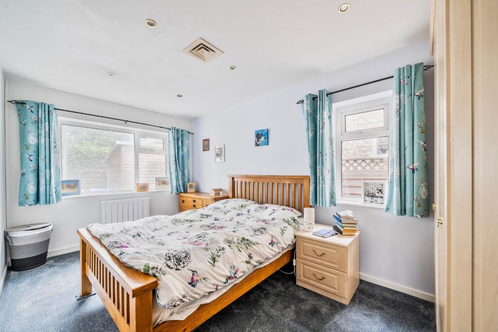 Bedroom 1 (master).jpg