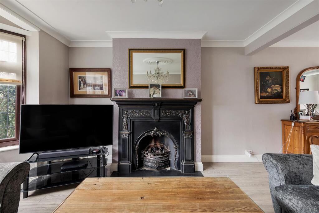Whitehall Road E4