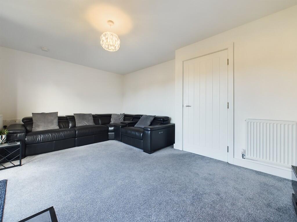 CAM04273G0-PR0080...