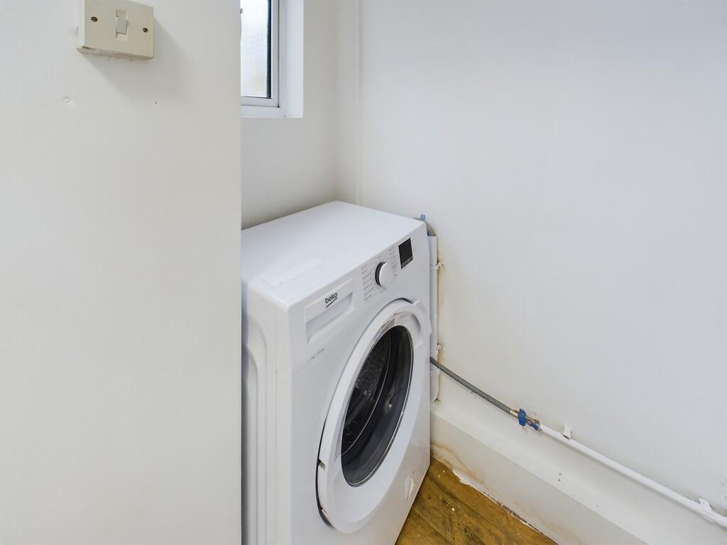 CAM02089G0-PR0365...