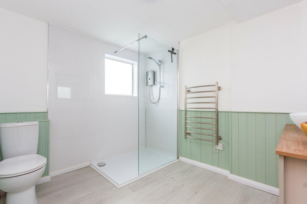 Ground floor show...