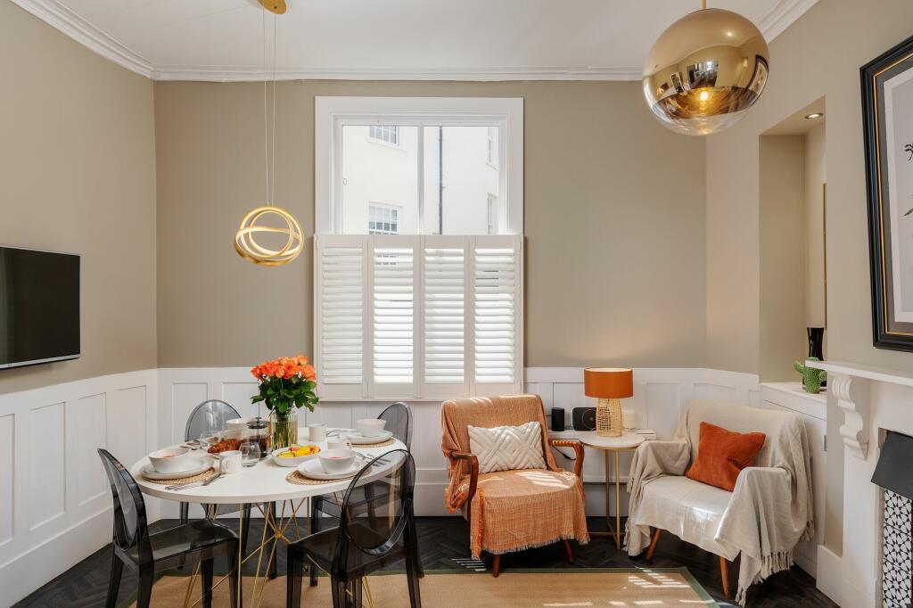 Hawley House, 4 South Ford Road, Dartmouth: Breakfast Room