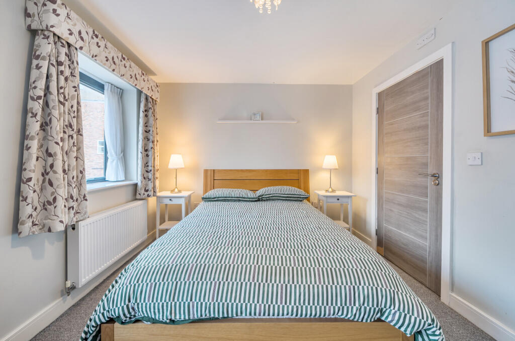 1373053-15-6908c7...