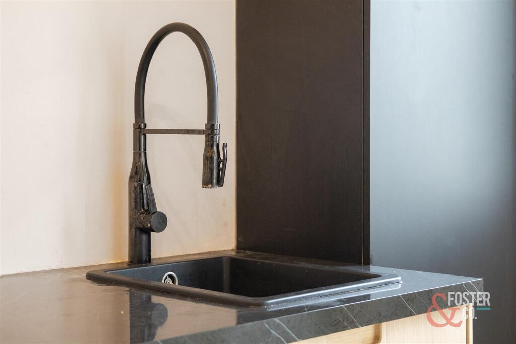 St Catherines Terrace, 1 Flat 4-019.jpg