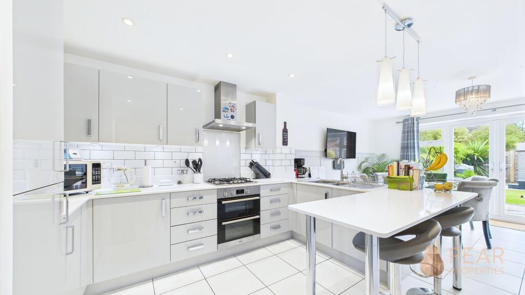 Open Plan Kitchen/Dining Room