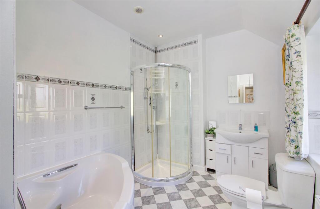 Family bathroom