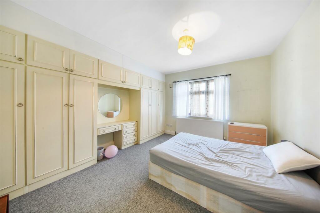 52 Salmon Street - AiGQ5hKdANsGBazM5fsv.jpg