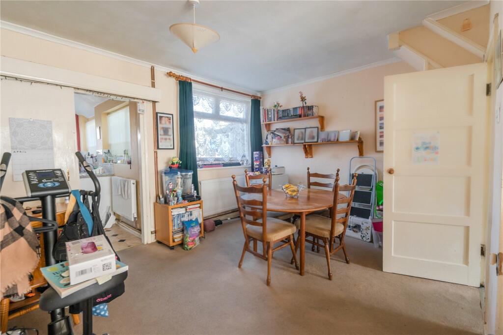 Living/Dining Room