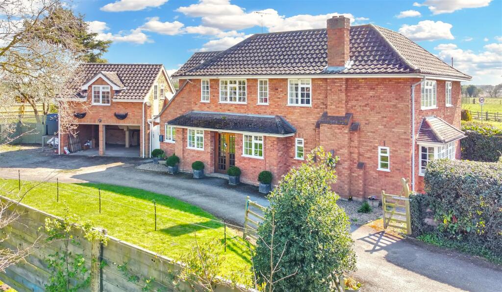 Elevated Front Aspect 048