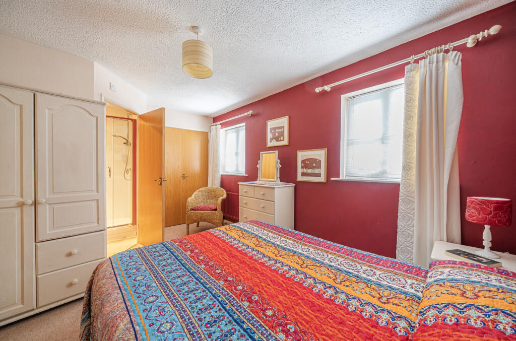 1347021-6-68c0644...