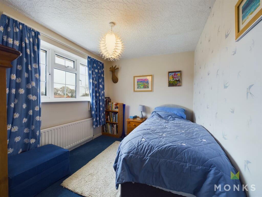 CAM01420G0-PR0255-STILL016.jpg