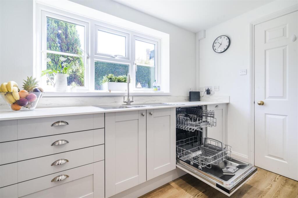 OLD YEW COTTAGE-12.jpg