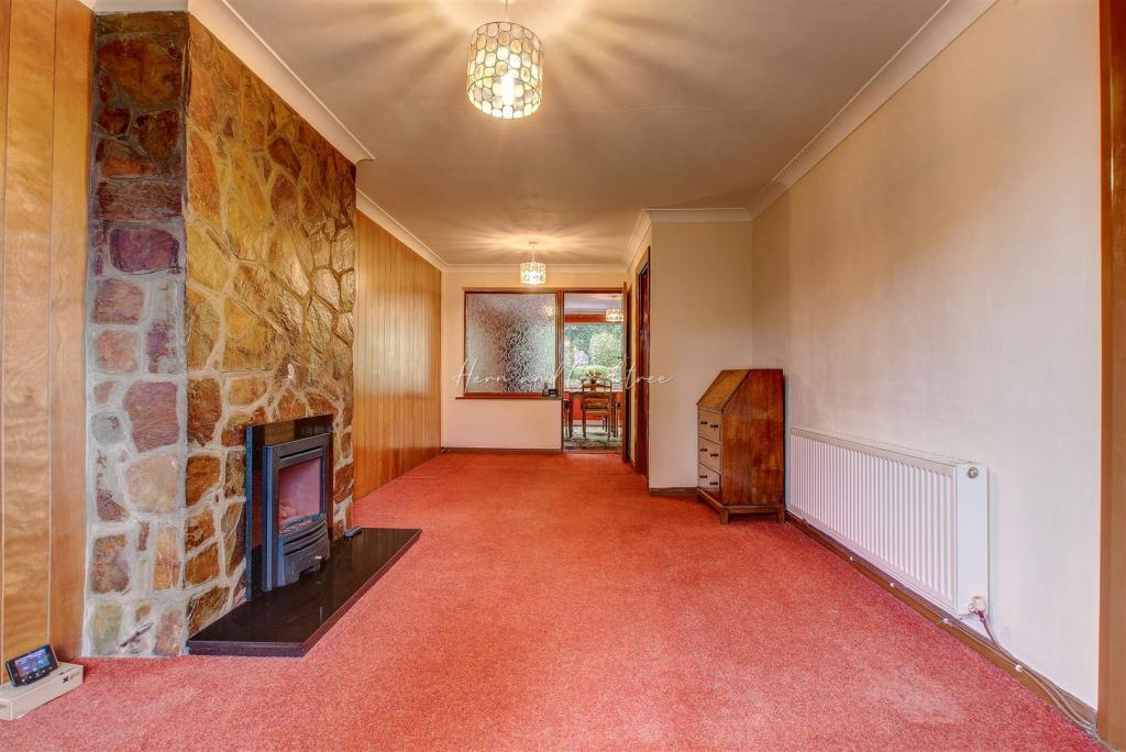 Well Wood Close, Penylan, HernCrabtree (17).jpg