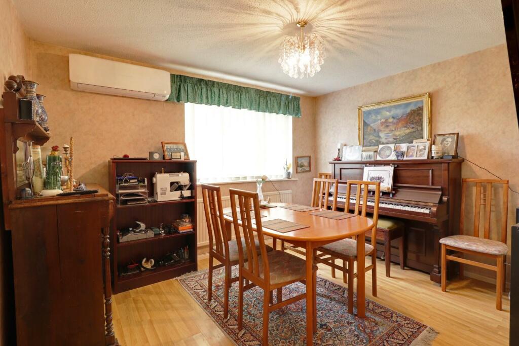 Dining Room III.jpg