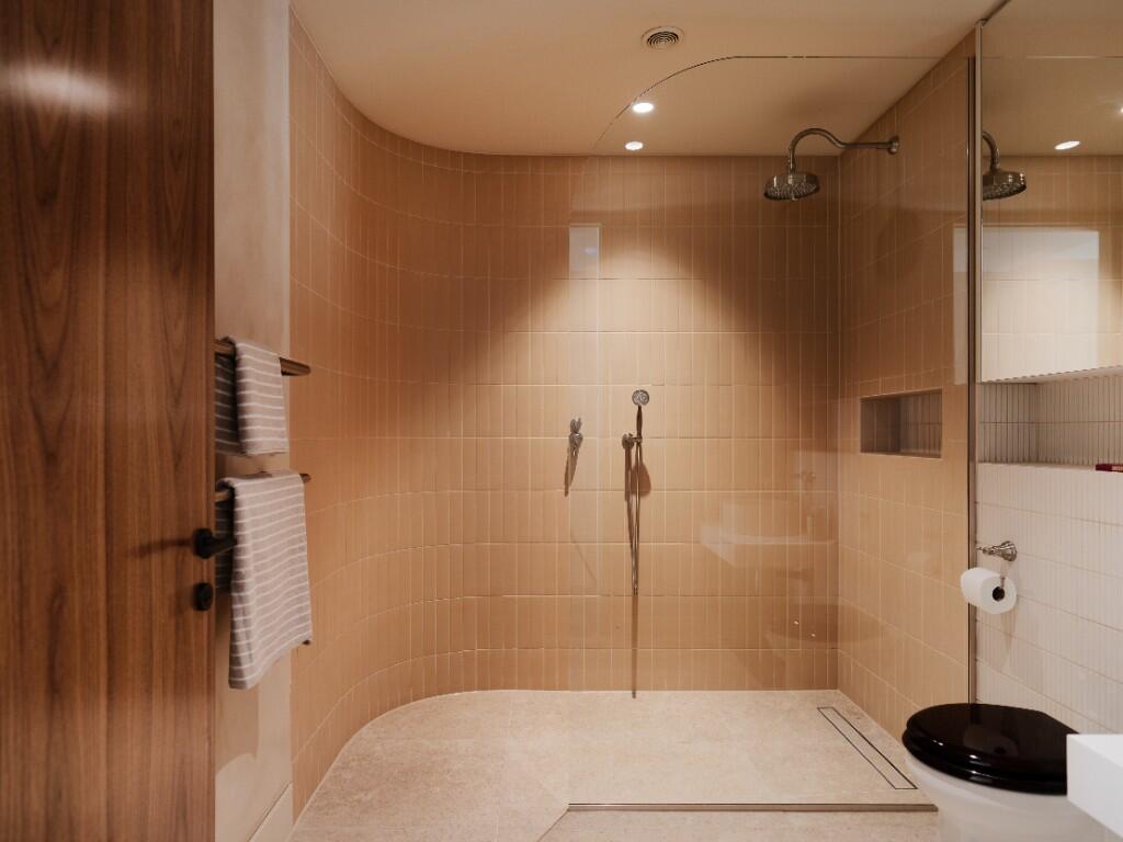 En-Suite Shower (3)