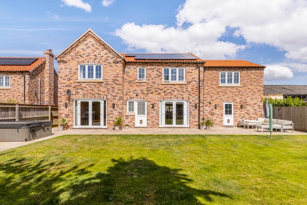 1 Clarke Close (Quadring)-12